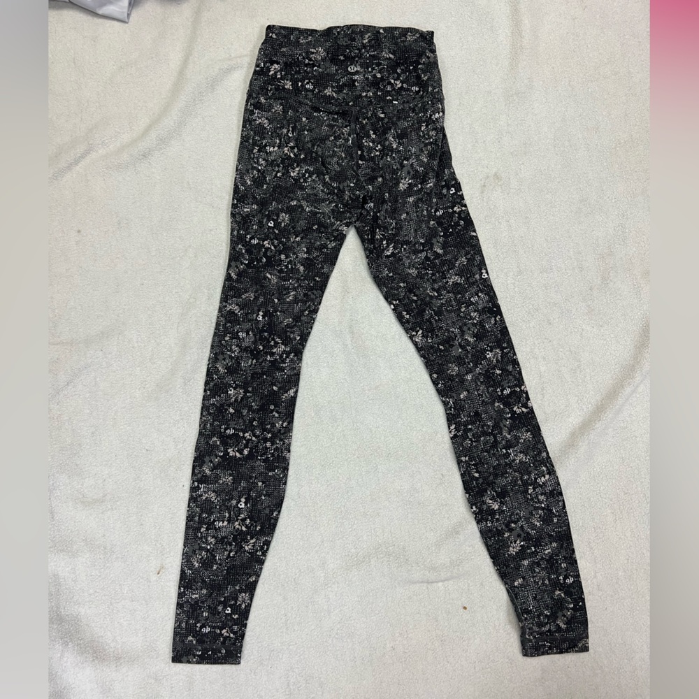 Black lululemon leggings (size 4)